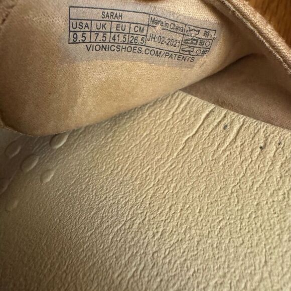 Vionic Sarah Adjustable Double Strap Slides Sandals Beige Tan Size 9.5 - Picture 3 of 5